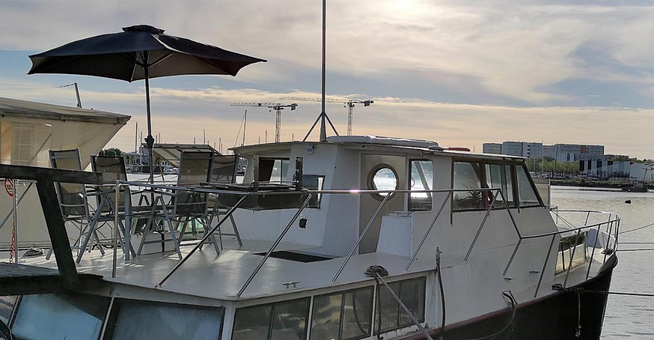 Hotel Le Bateau Ivre à Bordeaux Extérieur photo