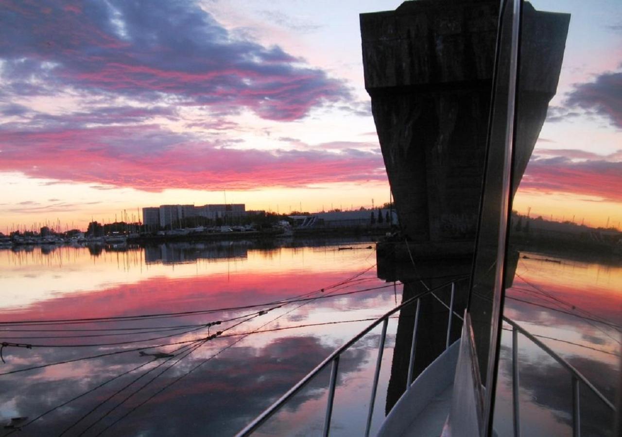 Hotel Le Bateau Ivre à Bordeaux Extérieur photo